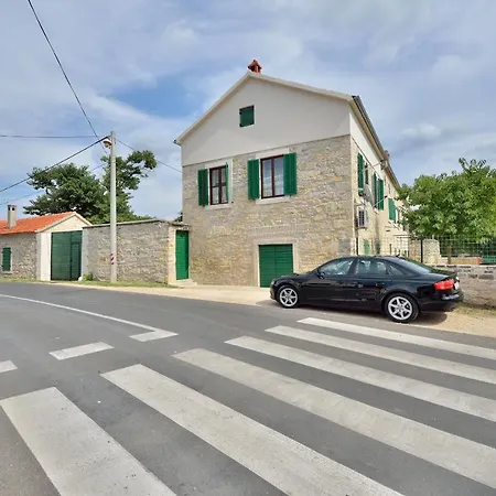 Villa Oak Smilcic