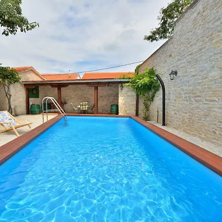 Villa Oak Smilcic