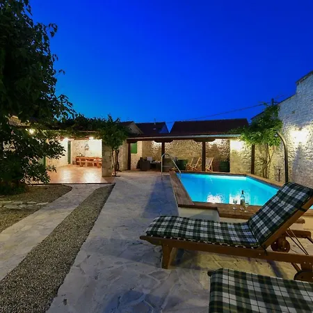 Villa Oak Smilcic